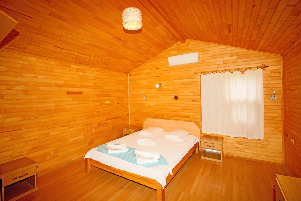 Three Islands Bungalow Чирали Екстериор снимка